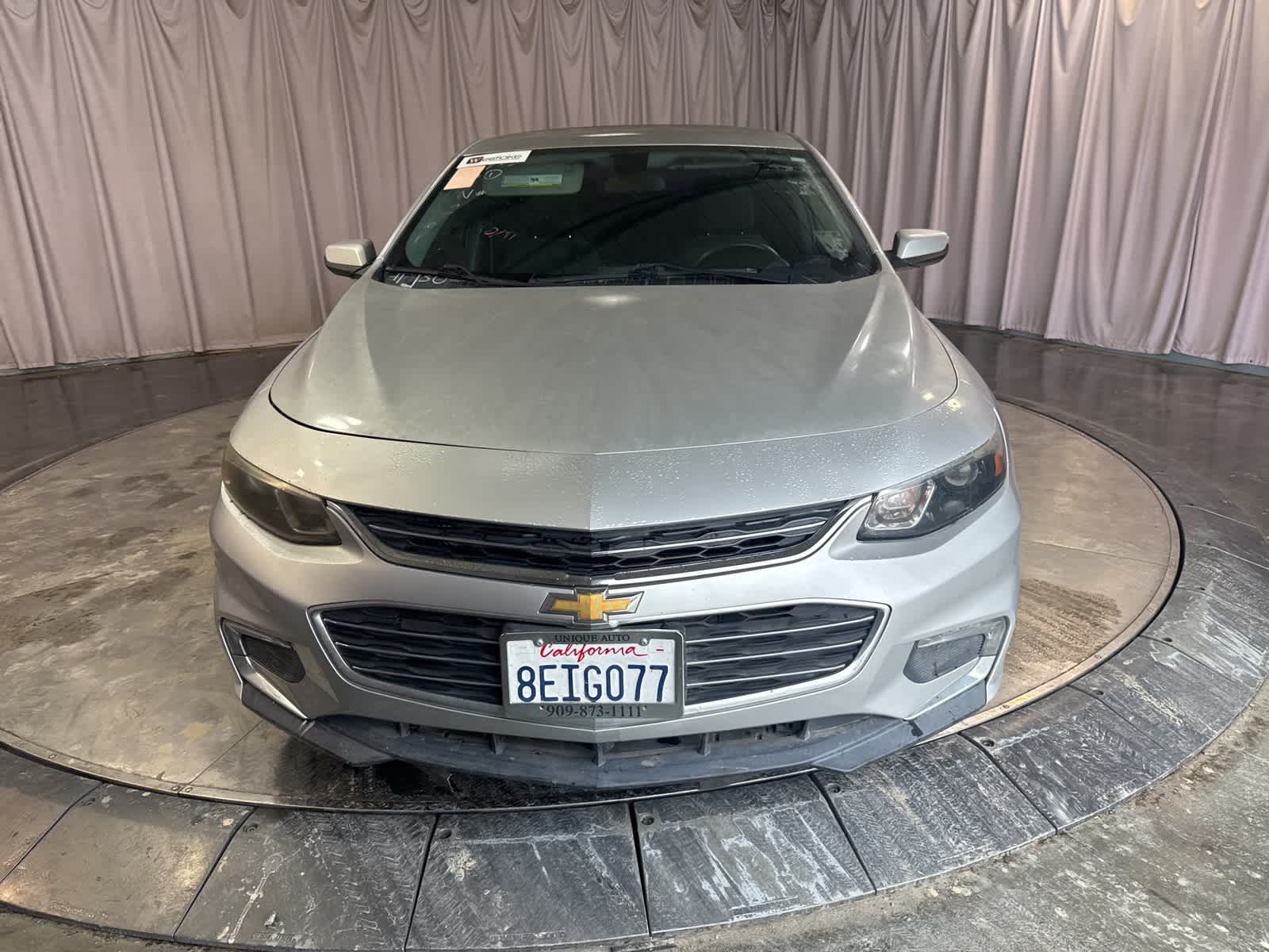 2018 Chevrolet Malibu 1LT photo 2