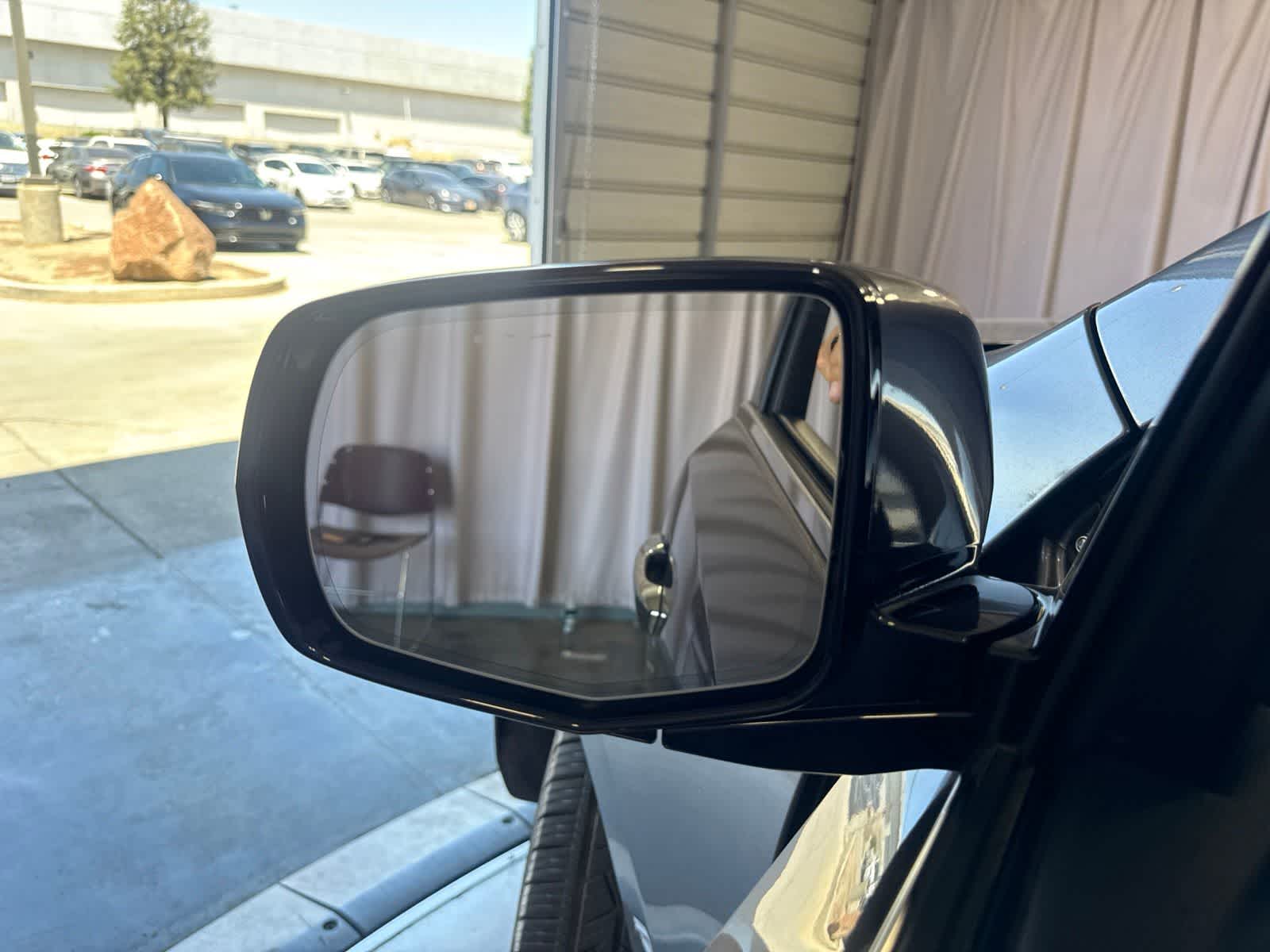 Thumbnail: 2020 Acura MDX - 17