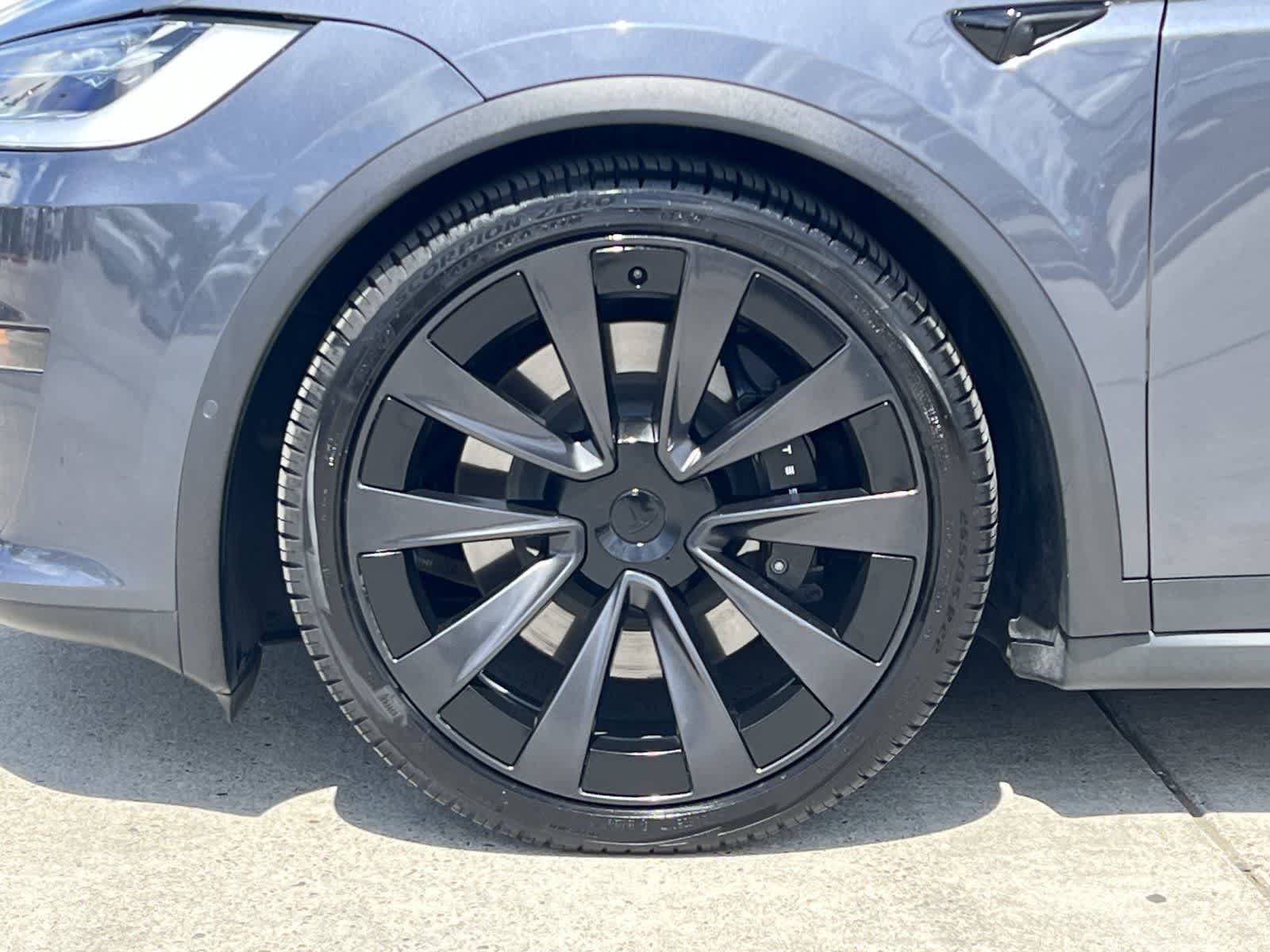 Thumbnail: 2023 Tesla Model X - 25