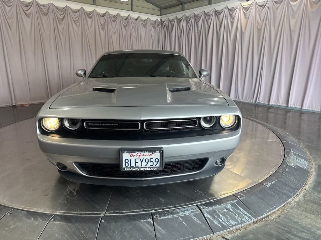 Used 2016 Dodge Challenger SXT Coupe