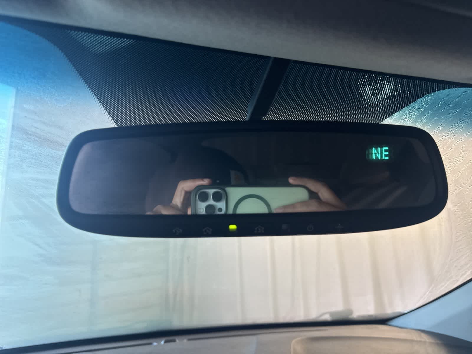 Thumbnail: 2013 Hyundai Elantra - 24