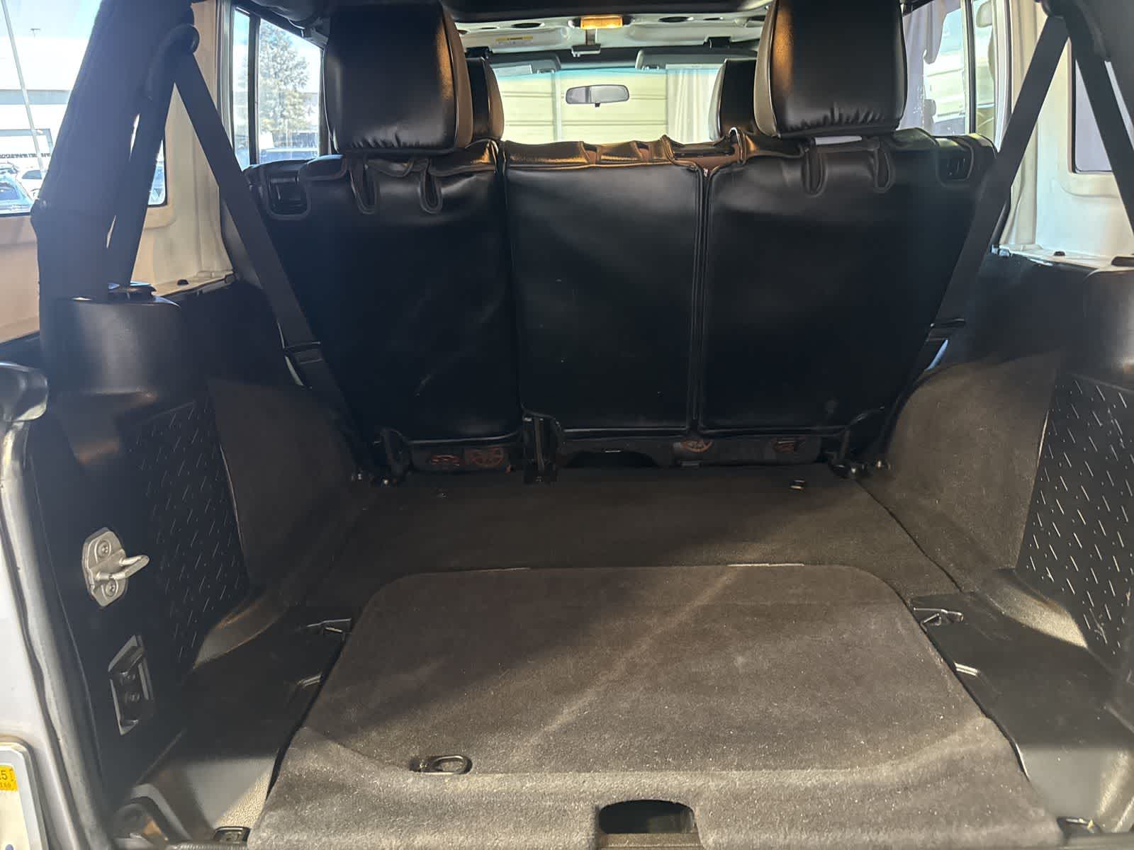 Thumbnail: 2013 Jeep Wrangler - 11