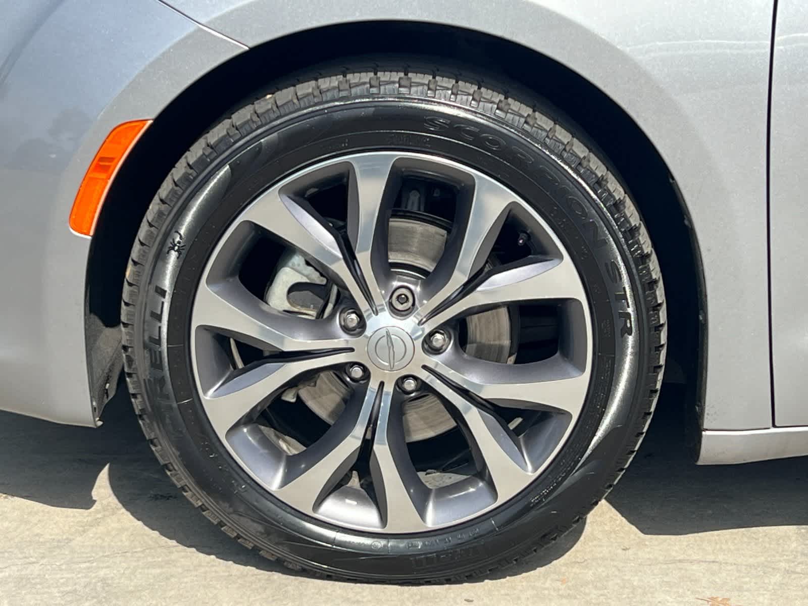 Thumbnail: 2017 Chrysler Pacifica - 26