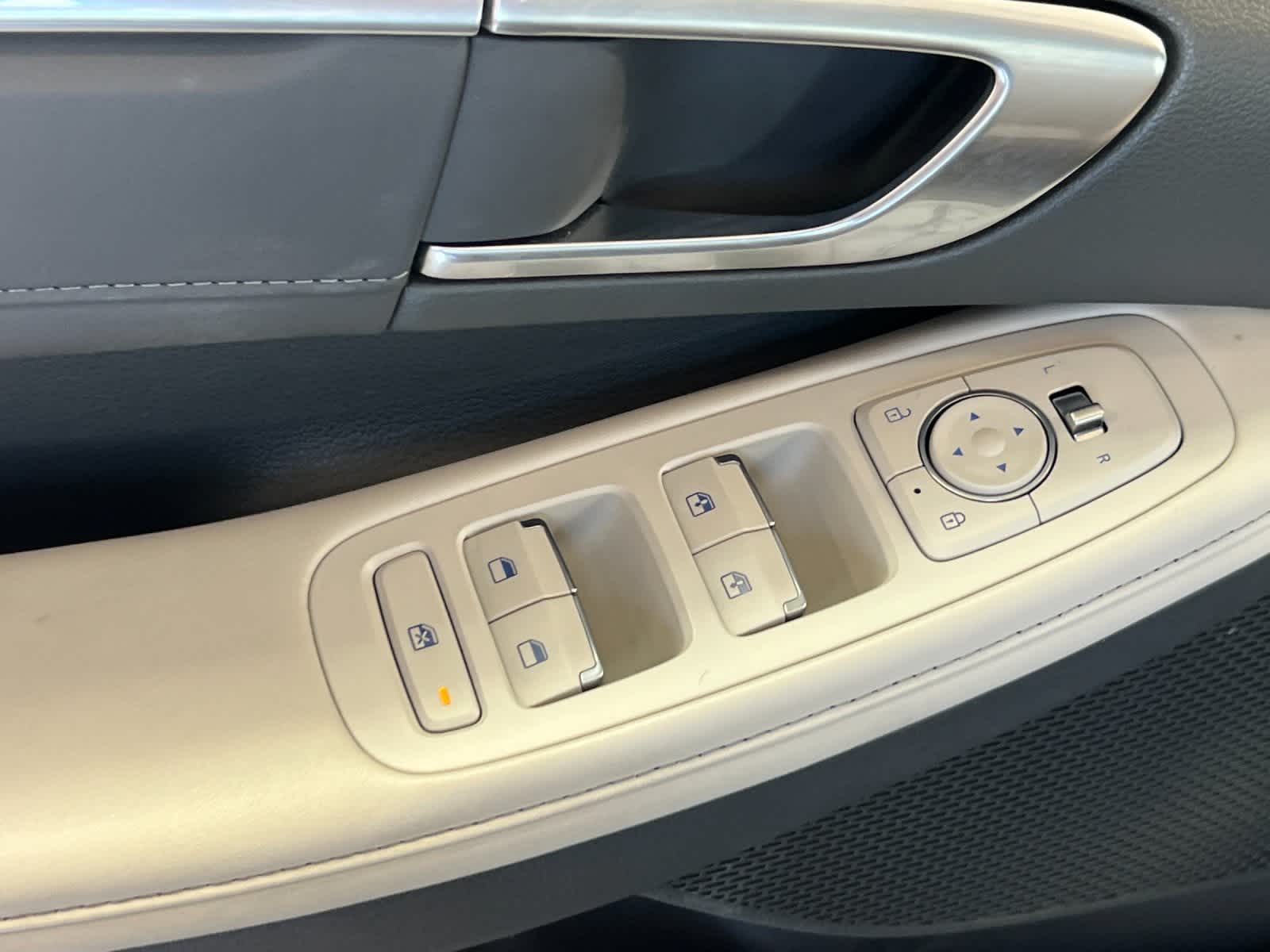 Thumbnail: 2023 Hyundai Sonata - 13