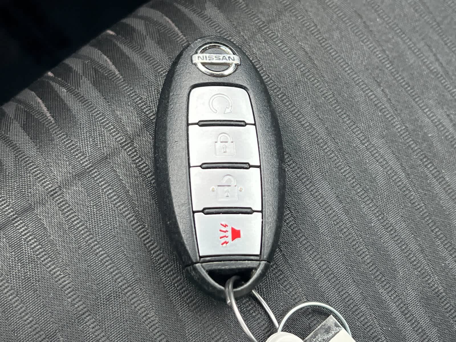 Thumbnail: 2017 Nissan Rogue - 27