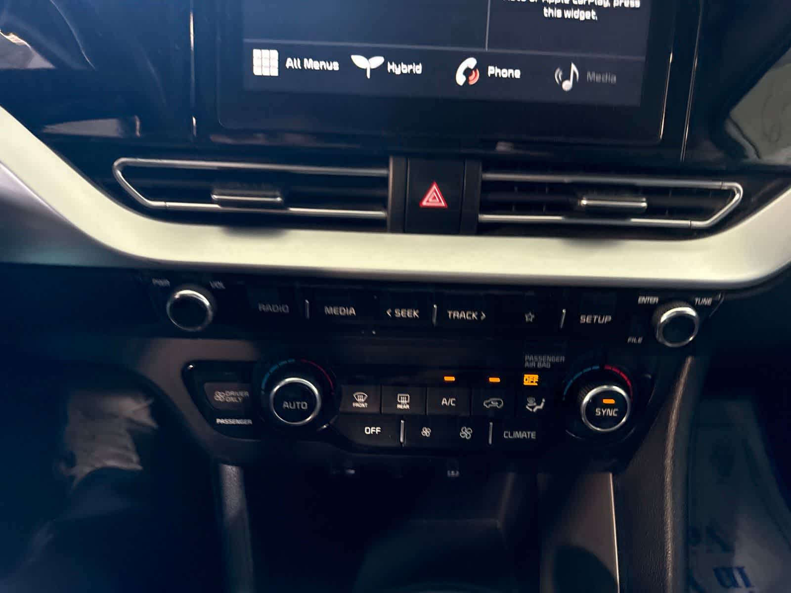 Thumbnail: 2021 Kia Niro - 20