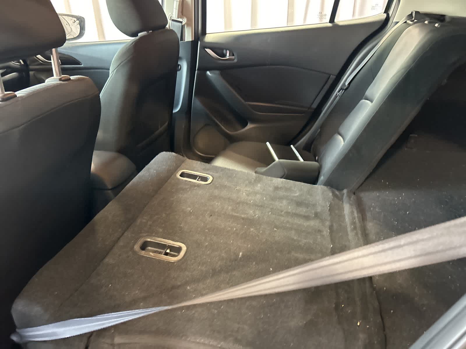 Thumbnail: 2015 Mazda Mazda3 - 20