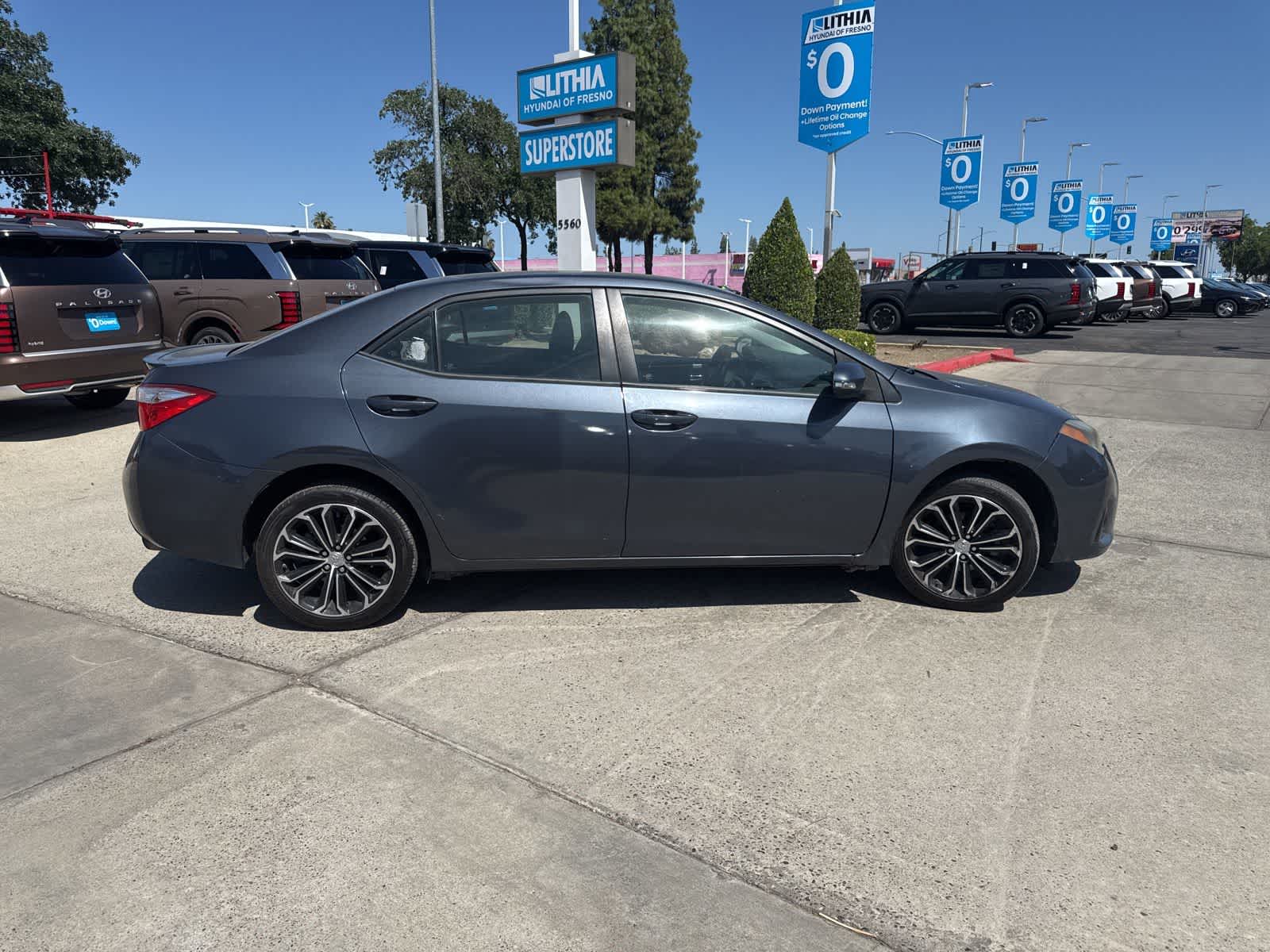 Thumbnail: 2016 Toyota Corolla - 4