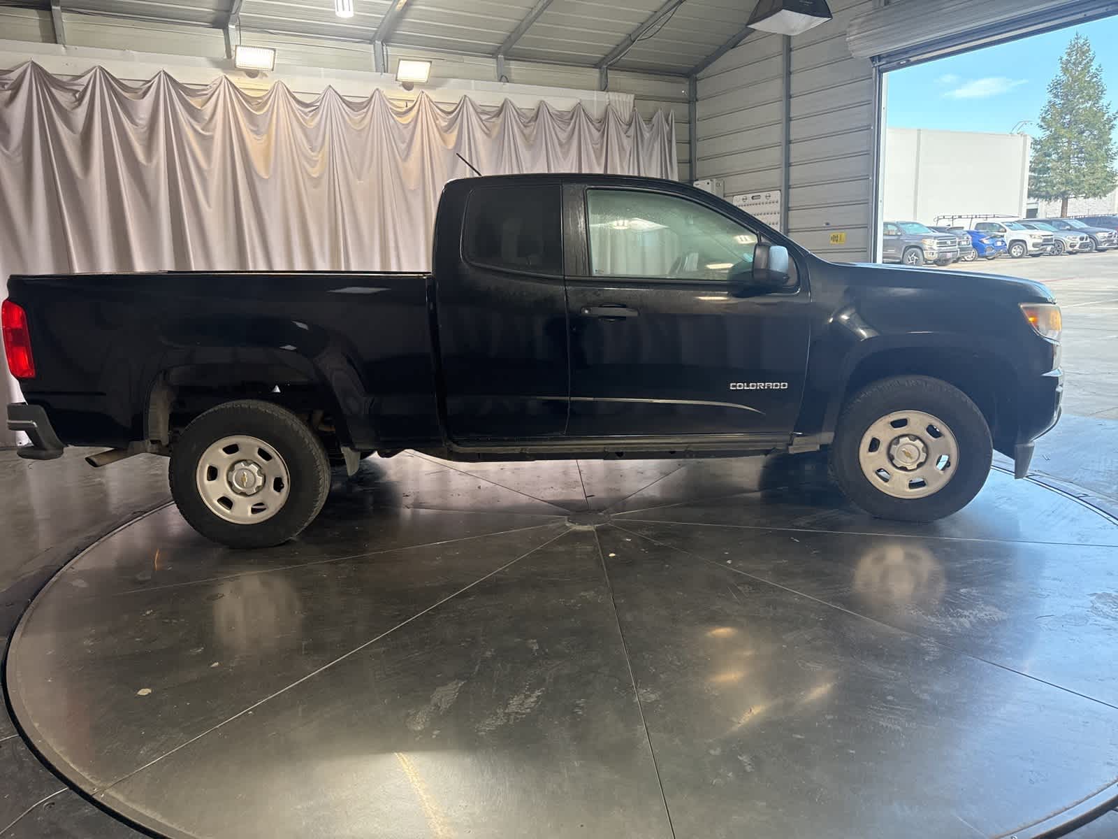 Thumbnail: 2015 Chevrolet Colorado - 4