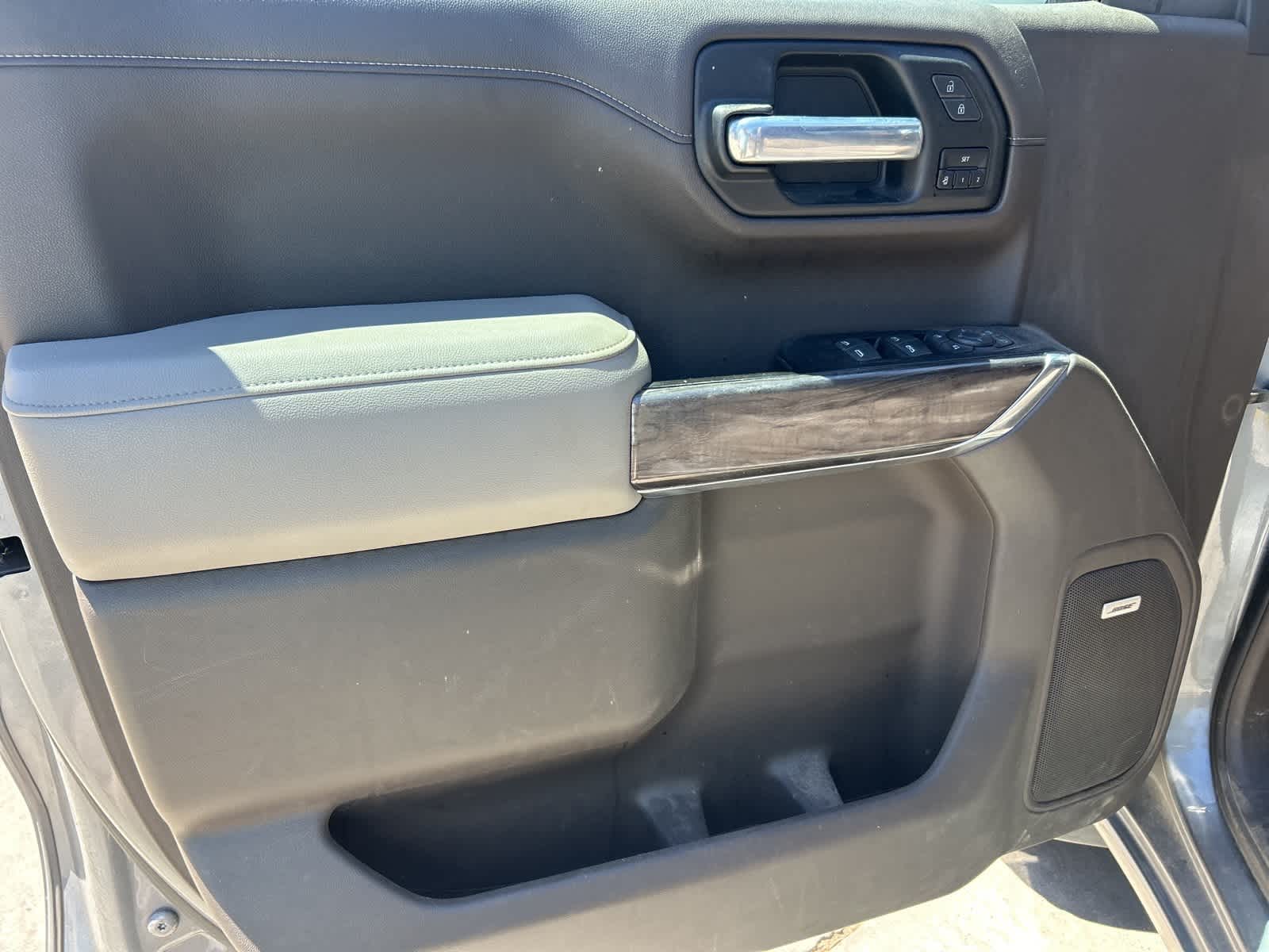 Thumbnail: 2020 Chevrolet Silverado 1500 - 24