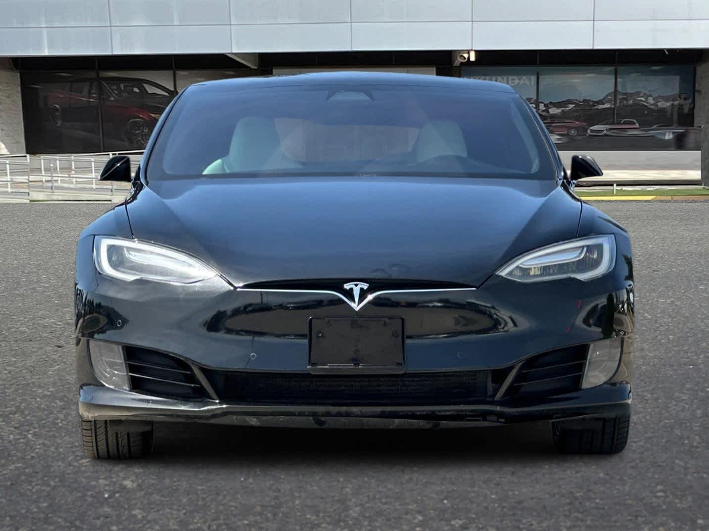 Thumbnail: 2017 Tesla Model S - 10