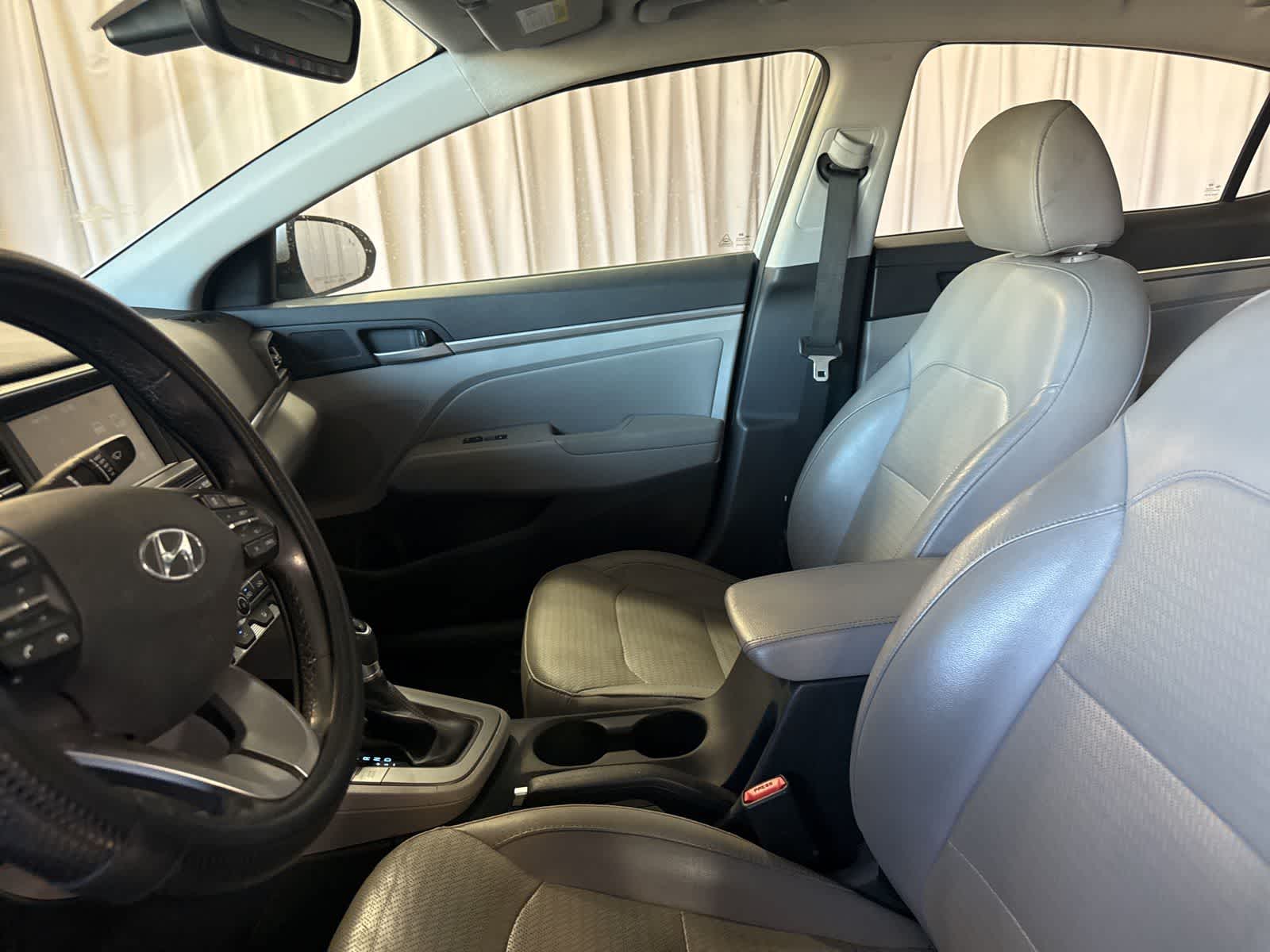 Thumbnail: 2020 Hyundai Elantra - 20