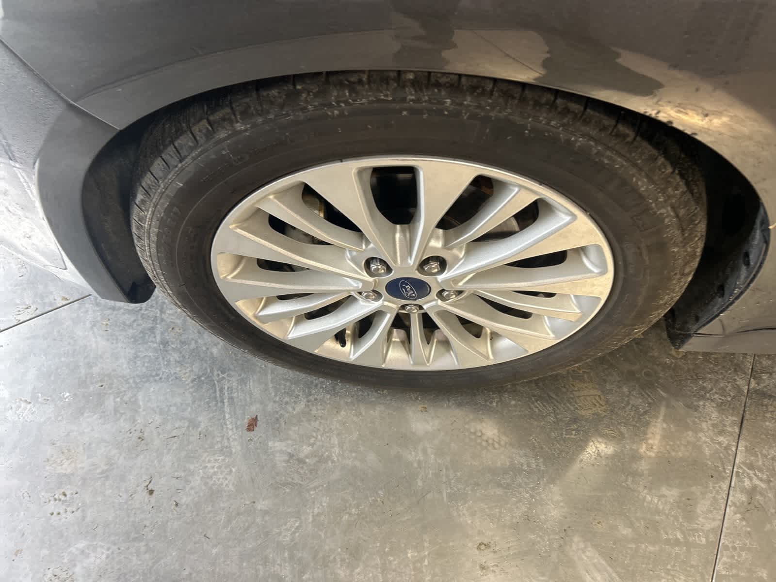 Thumbnail: 2018 Ford C-Max - 18