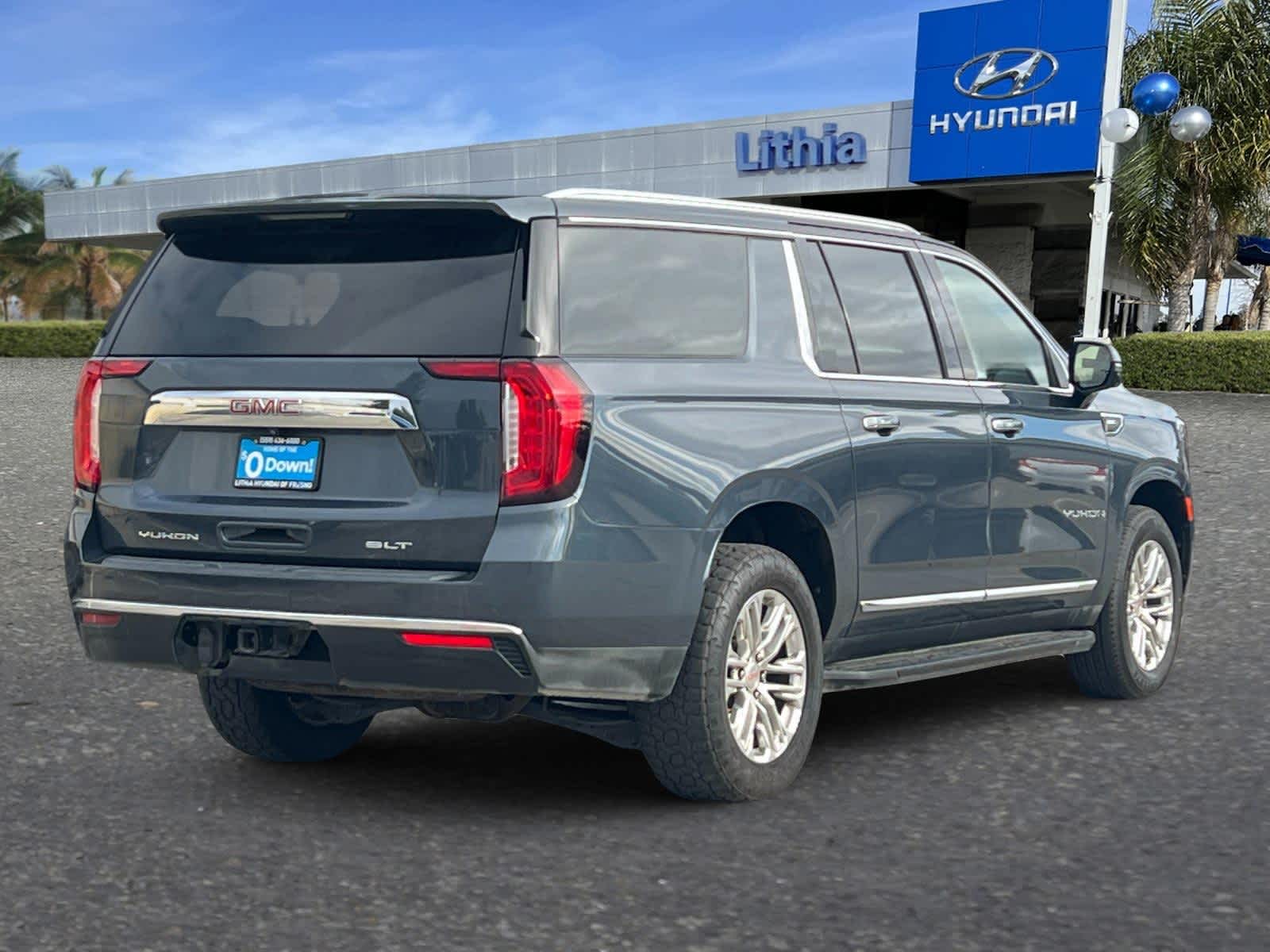 Thumbnail: 2021 GMC Yukon XL - 3