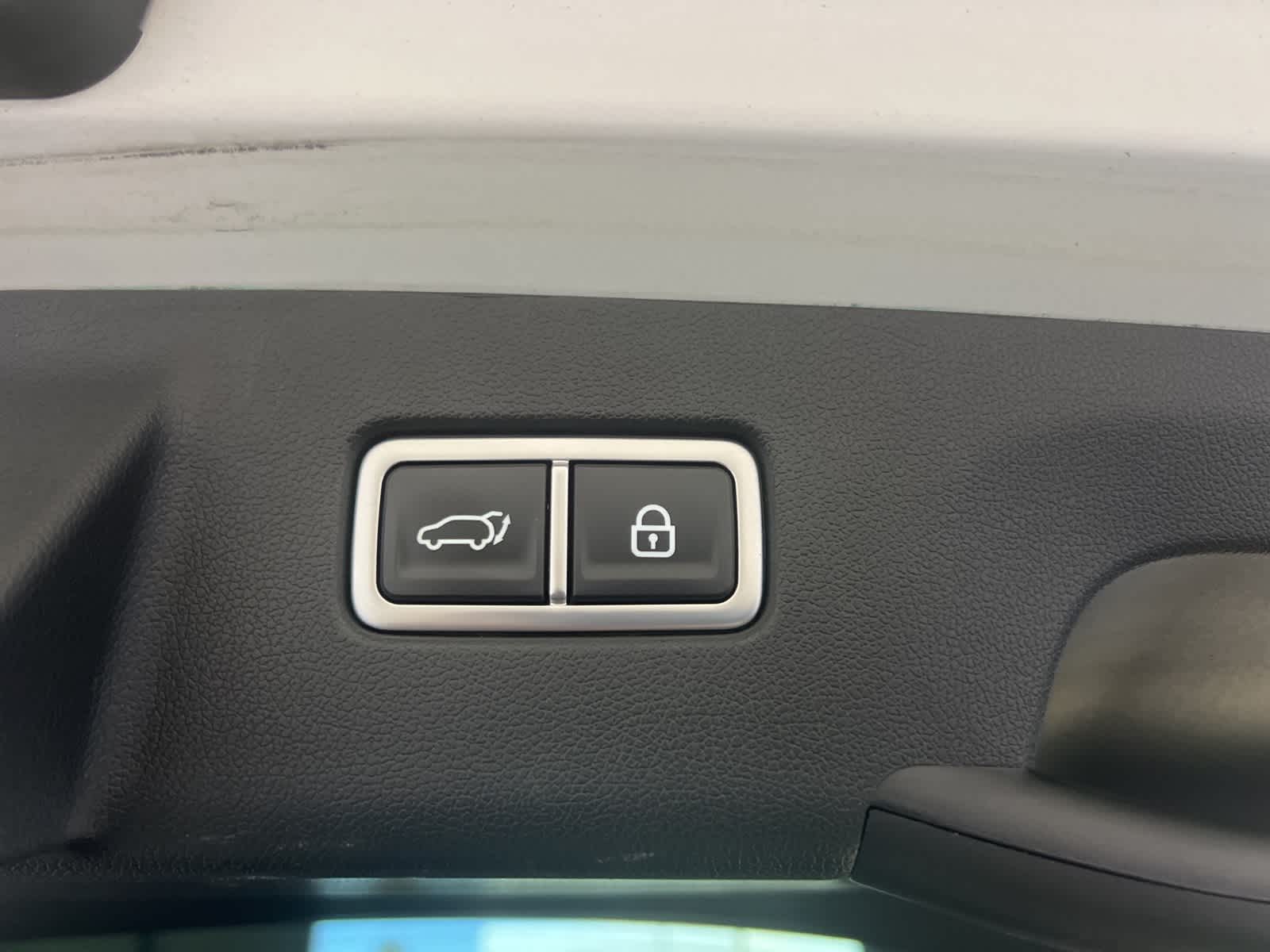 Thumbnail: 2022 Kia Sorento - 13
