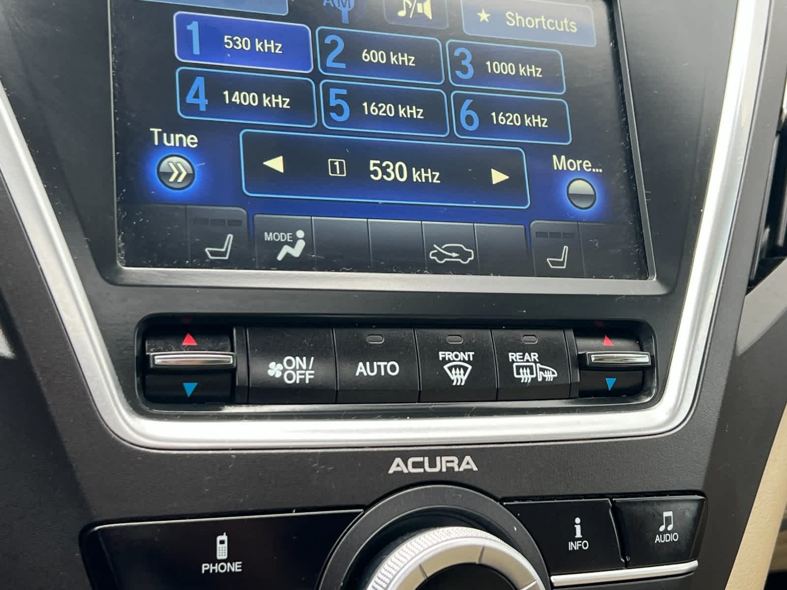 Thumbnail: 2017 Acura MDX - 22