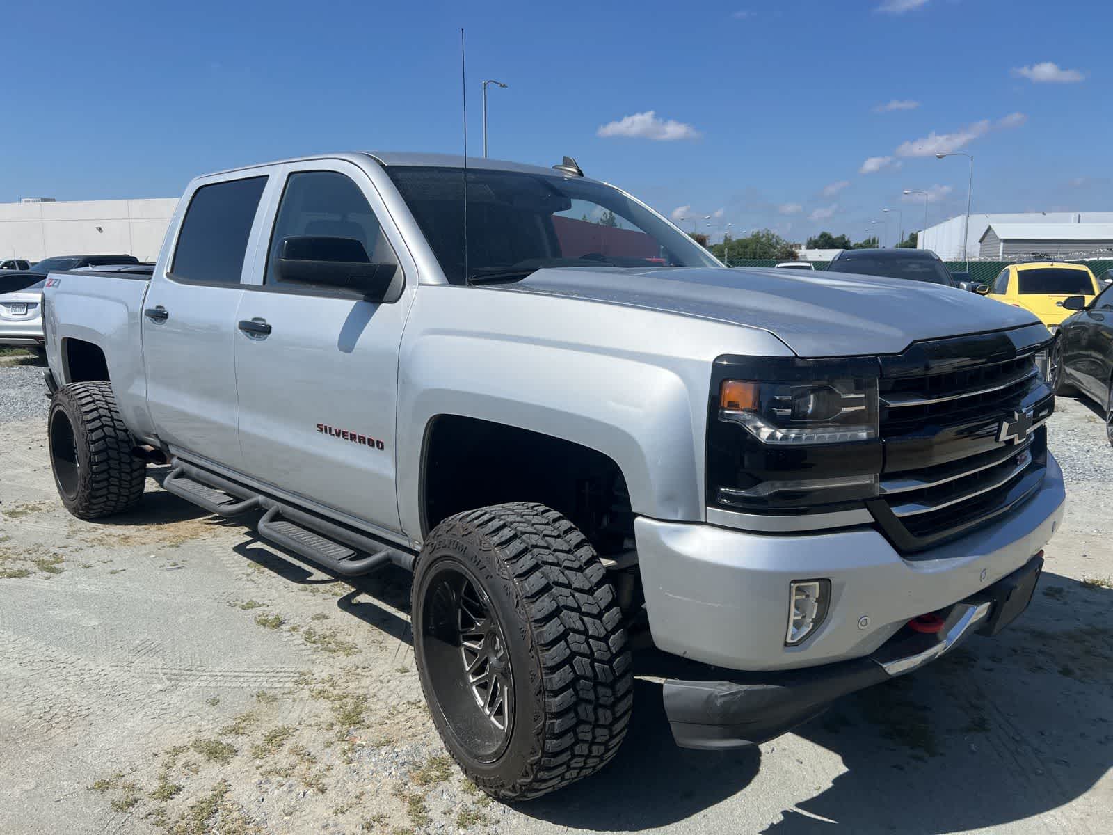 2018 Chevrolet Silverado 1500 LTZ photo 2