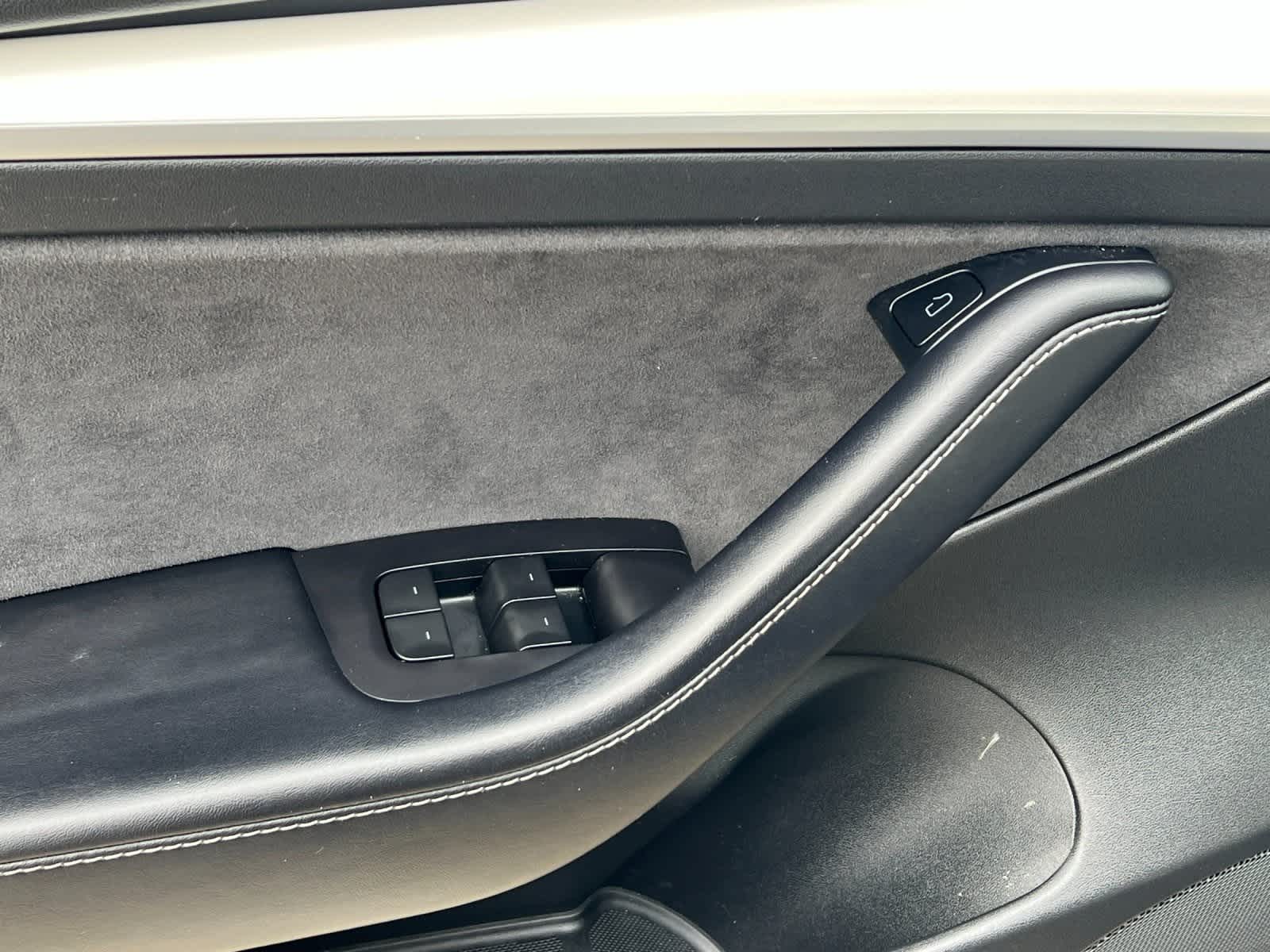 Thumbnail: 2021 Tesla Model 3 - 12