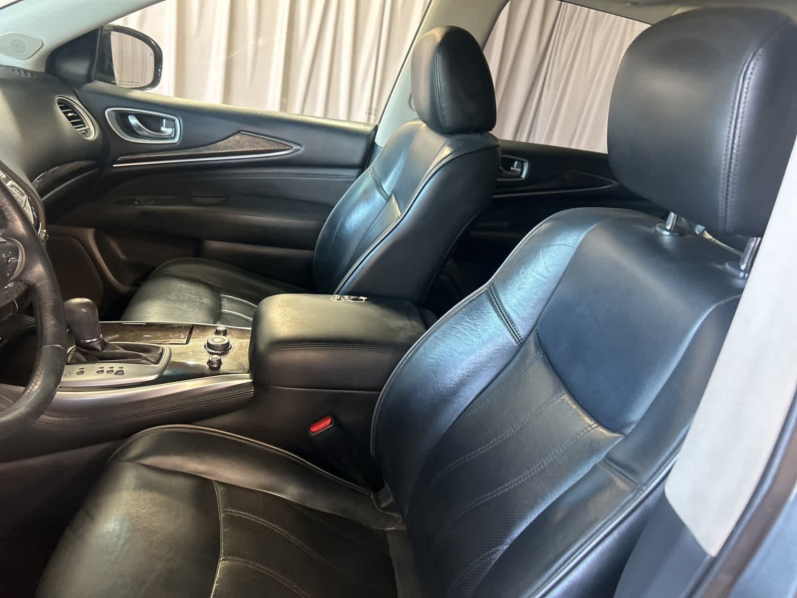 Thumbnail: 2015 INFINITI QX60 - 24