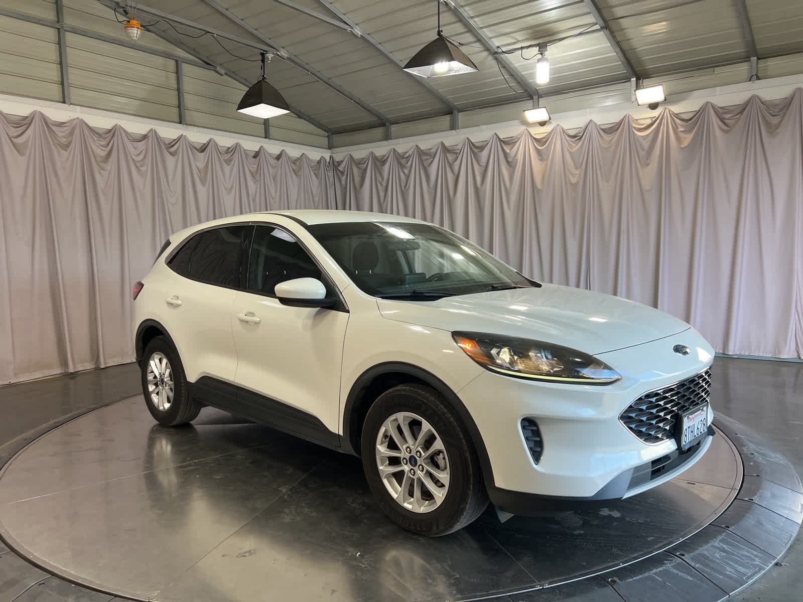 Thumbnail: 2020 Ford Escape - 9