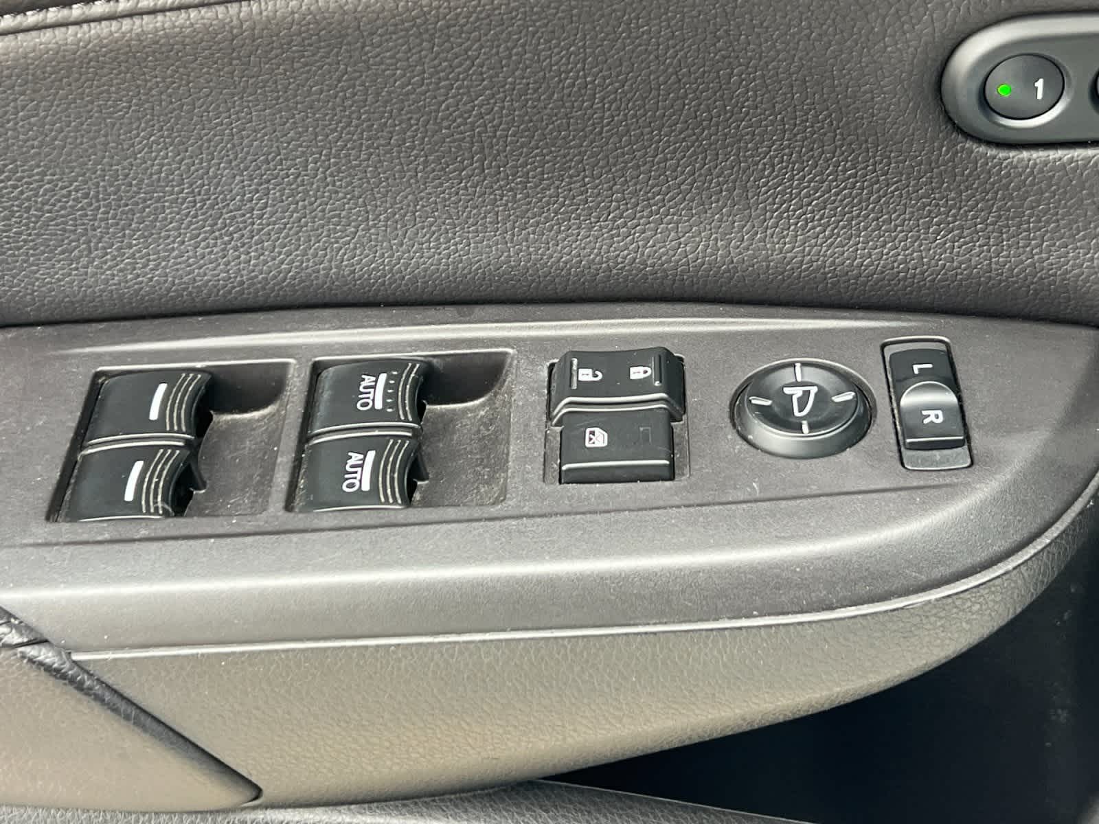 Thumbnail: 2017 Acura ILX - 13