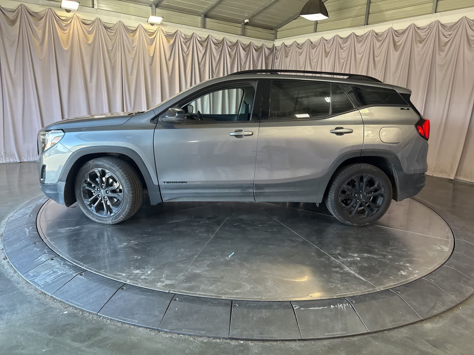 2020 GMC Terrain SLE photo 3