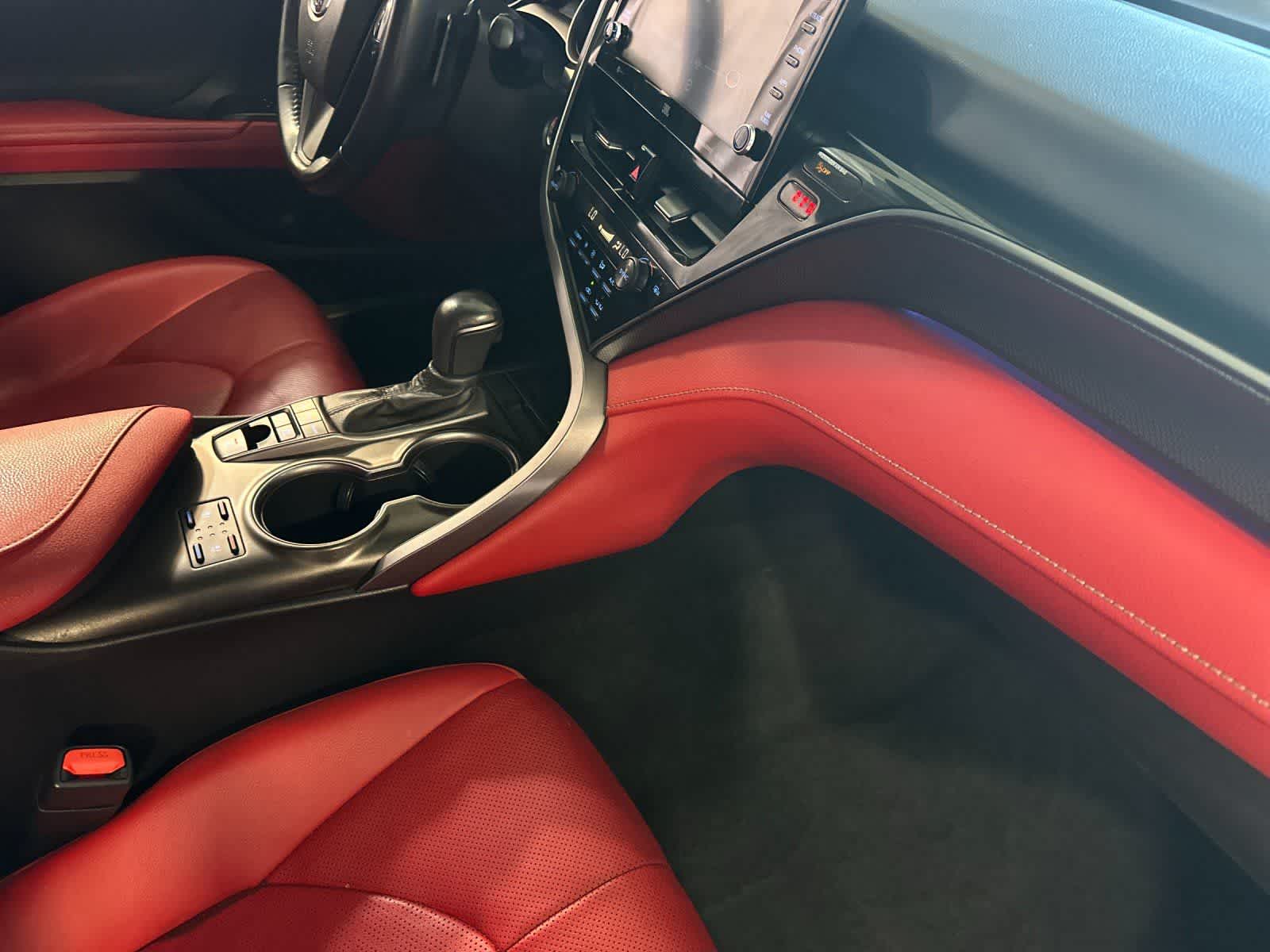 Thumbnail: 2021 Toyota Camry - 16