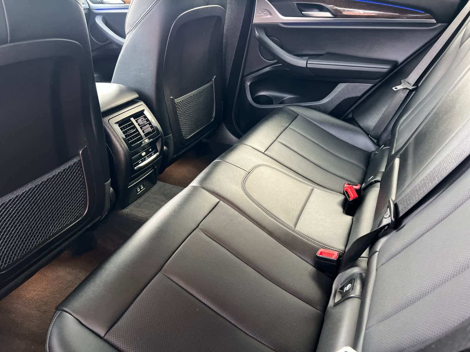 Thumbnail: 2023 BMW X4 - 4