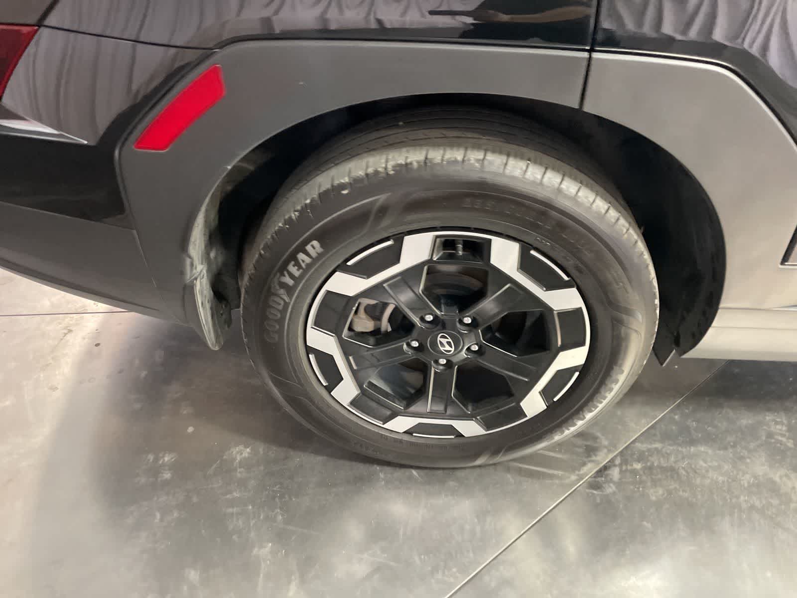 Thumbnail: 2025 Hyundai Santa Fe - 18