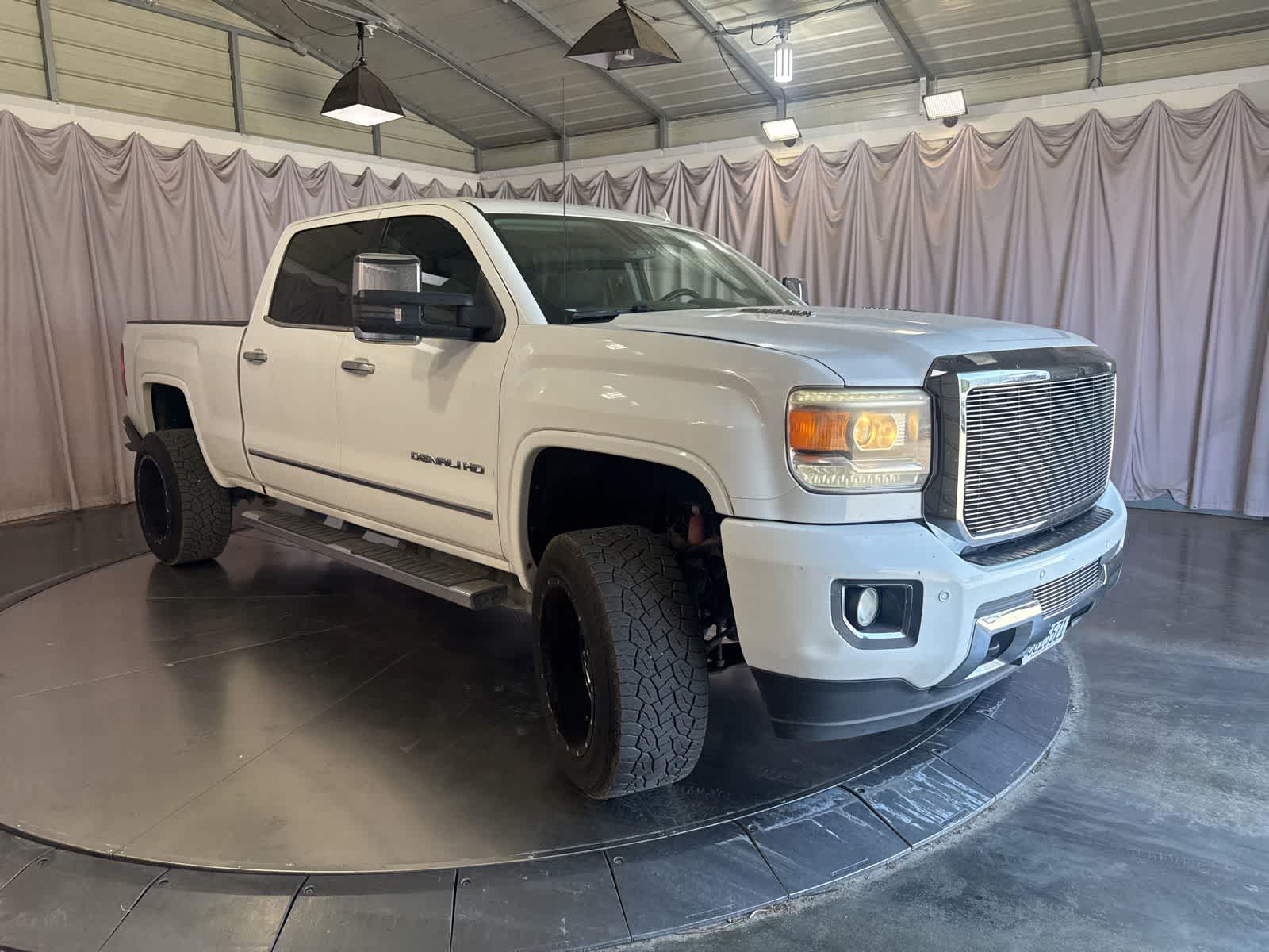 Thumbnail: 2015 GMC Sierra 2500 - 3