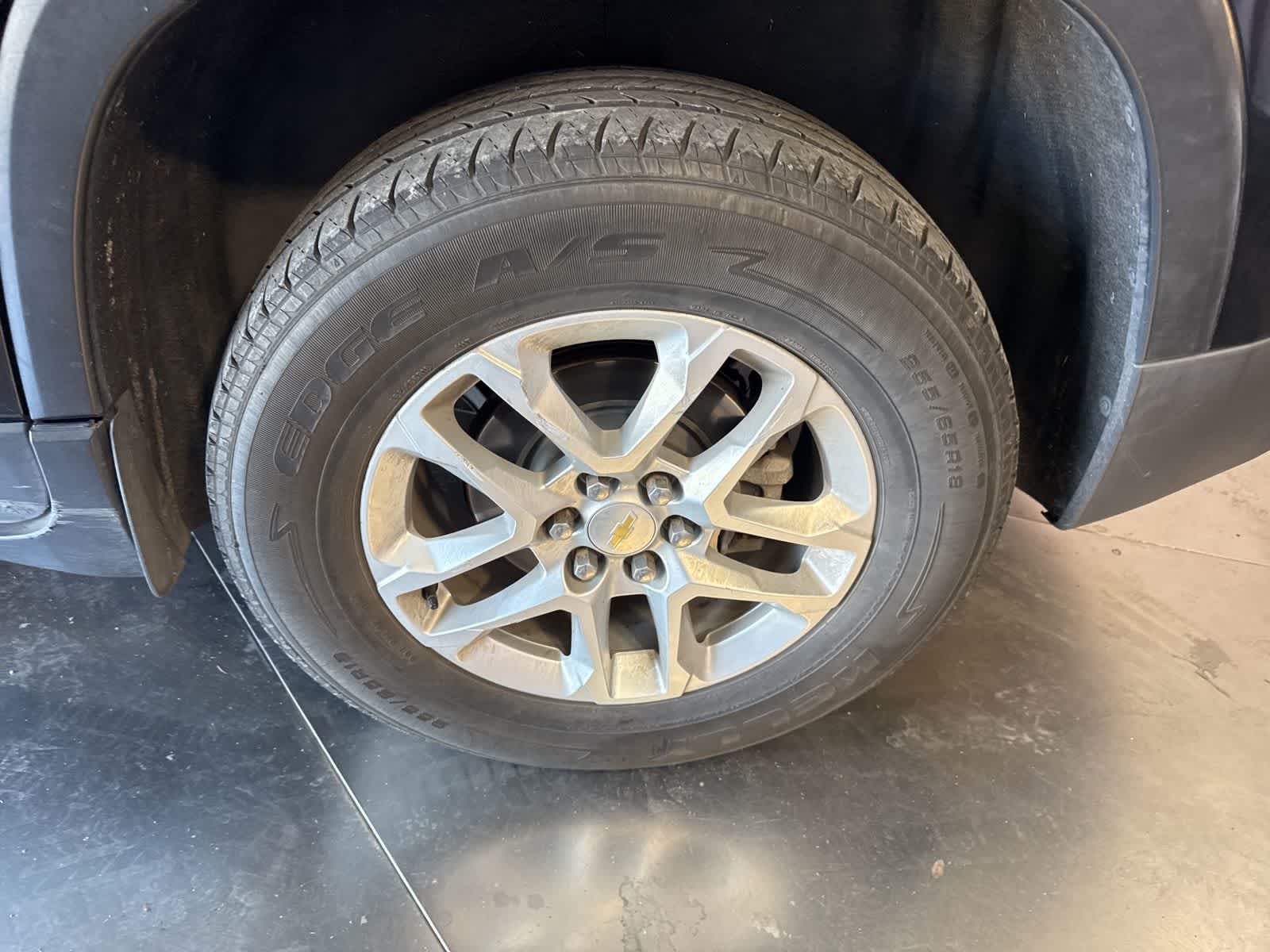 Thumbnail: 2021 Chevrolet Traverse - 11