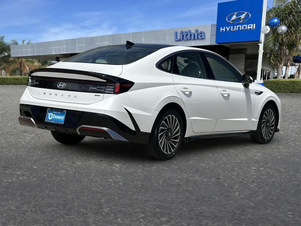 New 2026 Hyundai Sonata Hybrid Limited Sedan