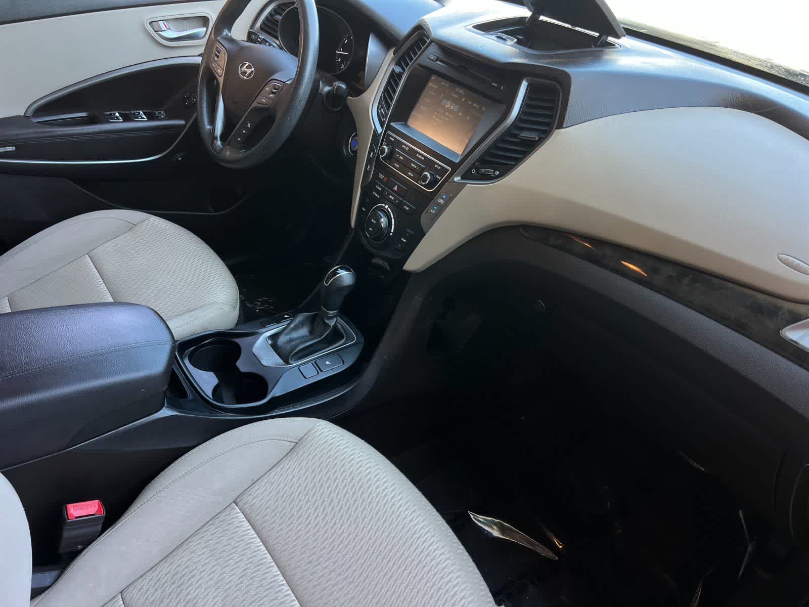 Thumbnail: 2018 Hyundai Santa Fe - 16