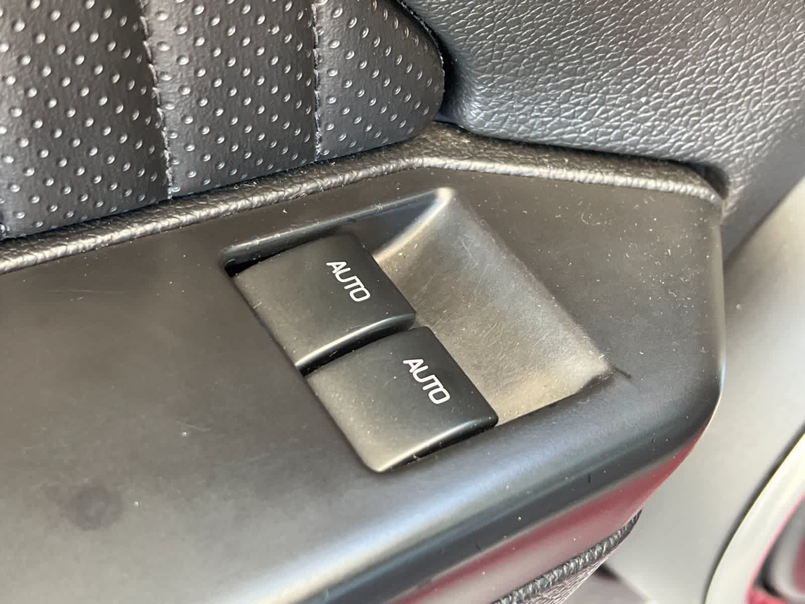 Thumbnail: 2014 Ford Mustang - 14