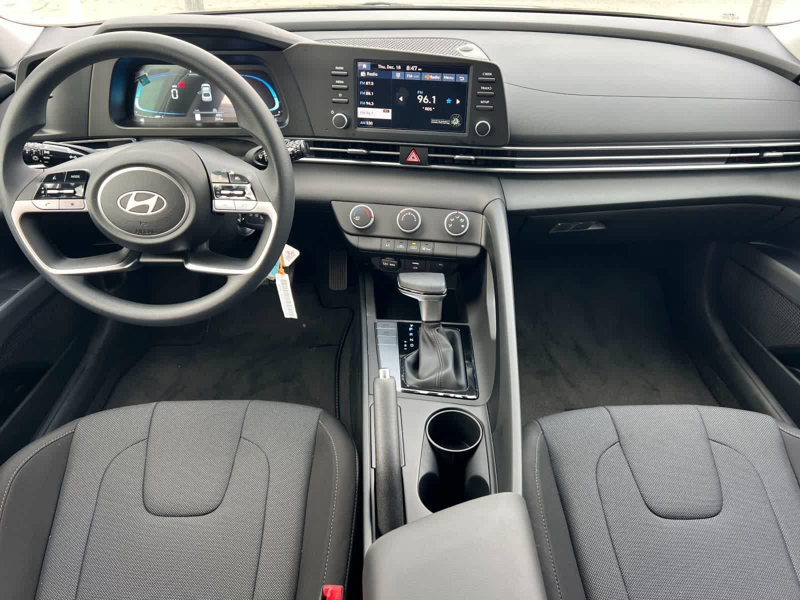 Thumbnail: 2026 Hyundai Elantra - 4