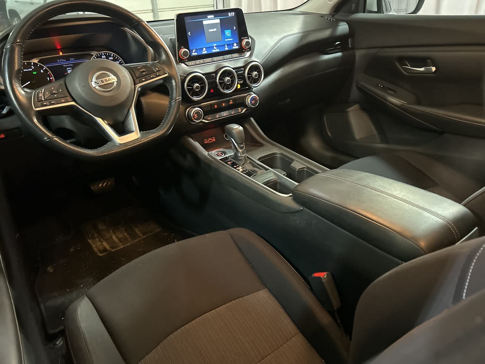 Thumbnail: 2022 Nissan Sentra - 22