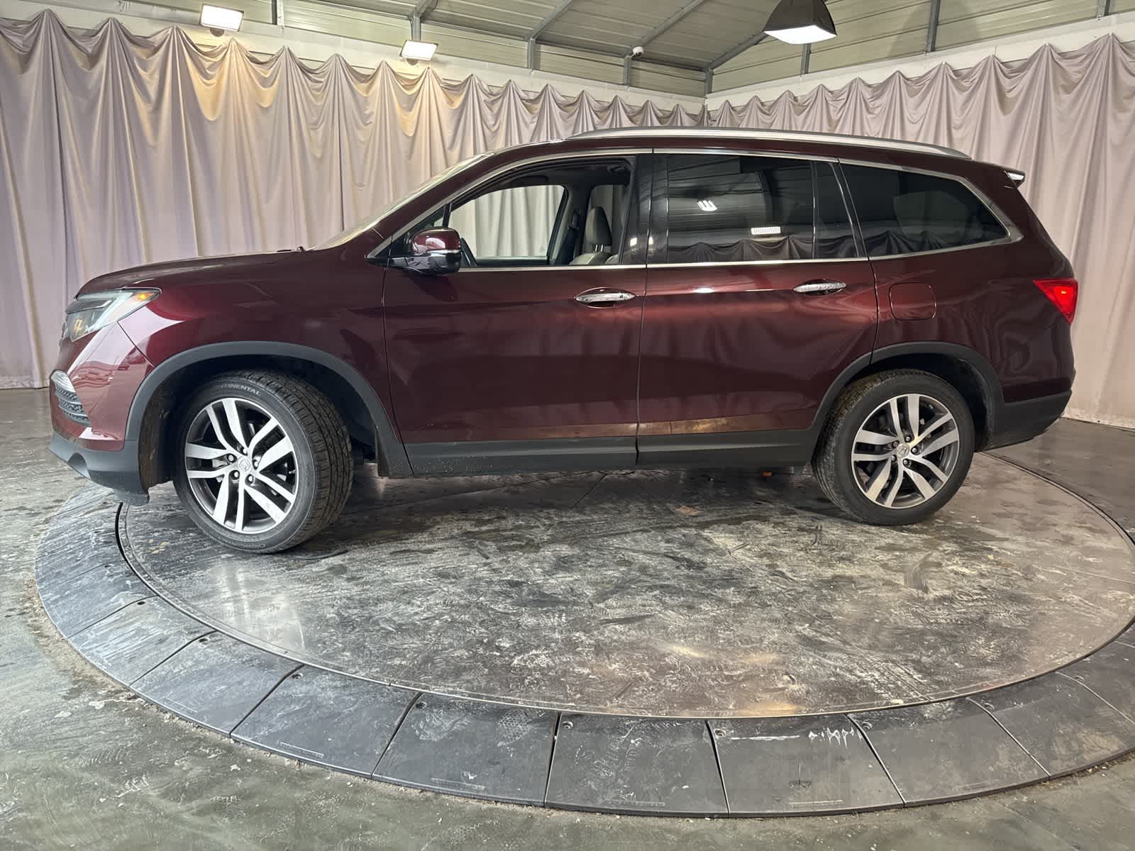 Thumbnail: 2016 Honda Pilot - 7