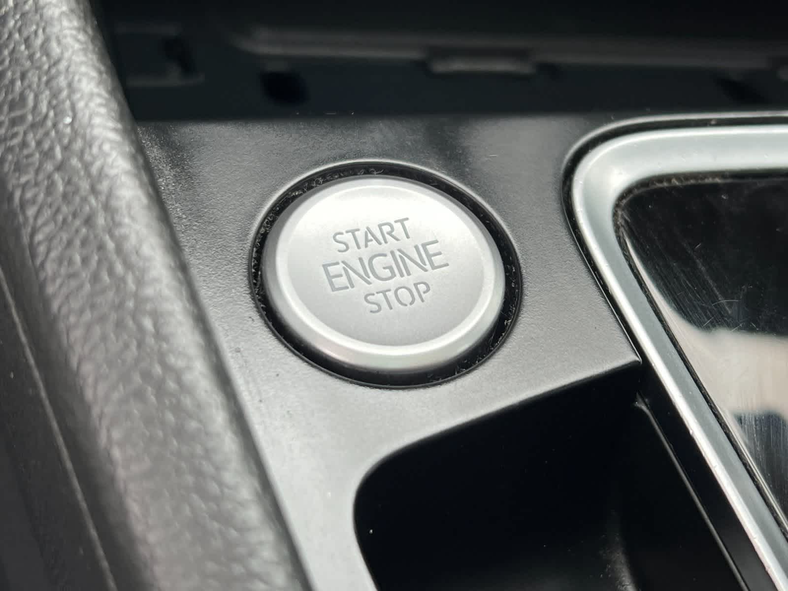 Thumbnail: 2021 Volkswagen Jetta - 22