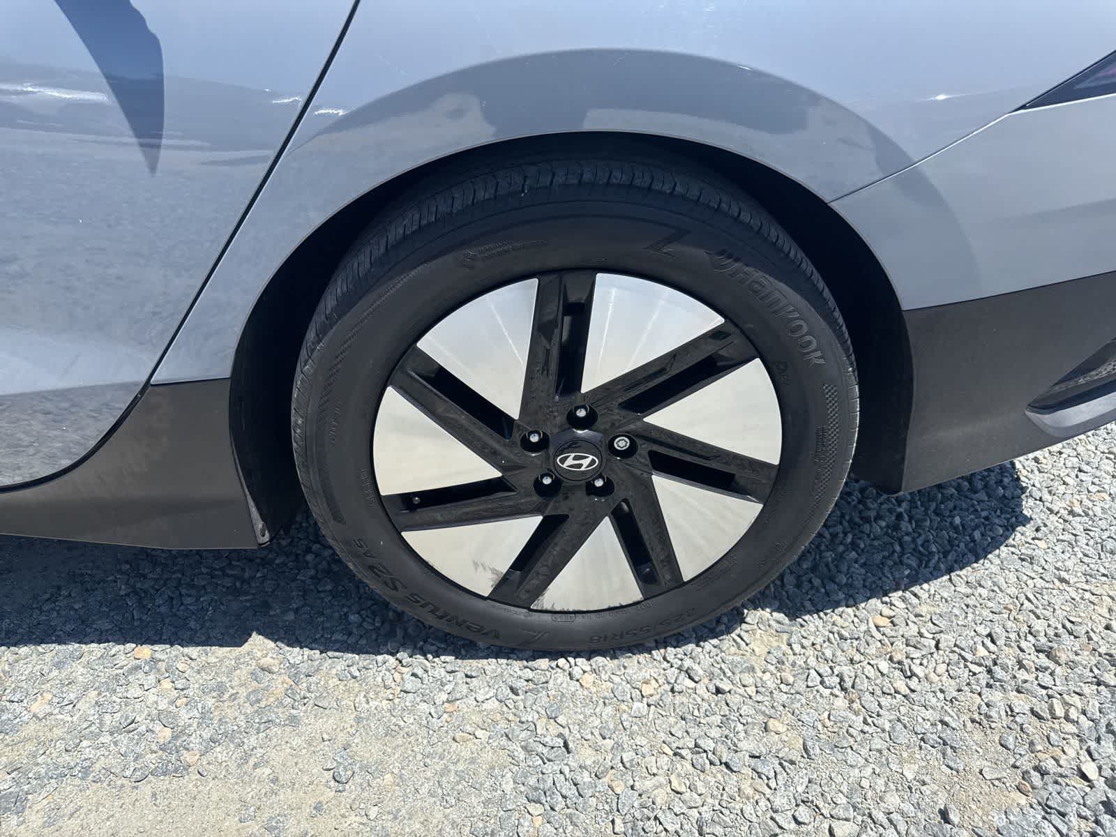 Thumbnail: 2024 Hyundai Ioniq 6 - 10