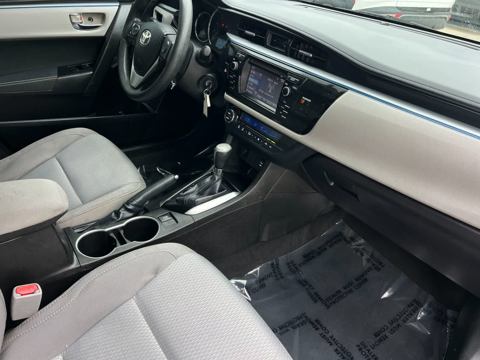 Thumbnail: 2016 Toyota Corolla - 16