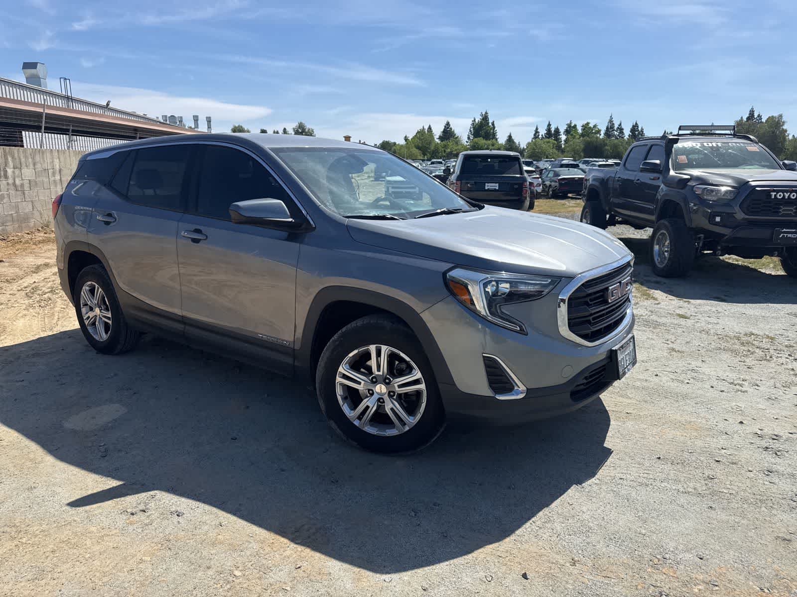 2019 GMC Terrain SLE photo 2