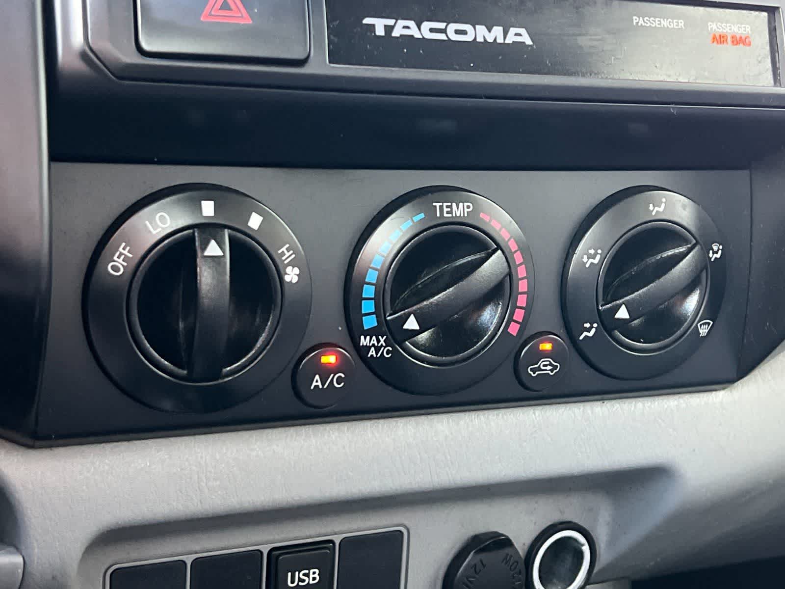 Thumbnail: 2015 Toyota Tacoma - 19