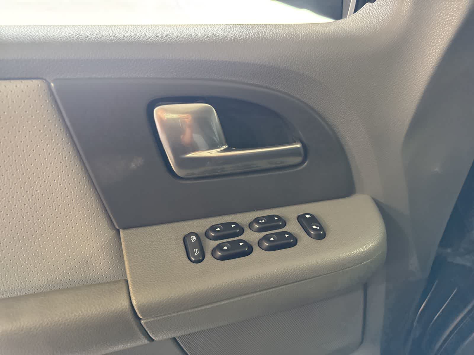 Thumbnail: 2004 Ford Expedition - 18