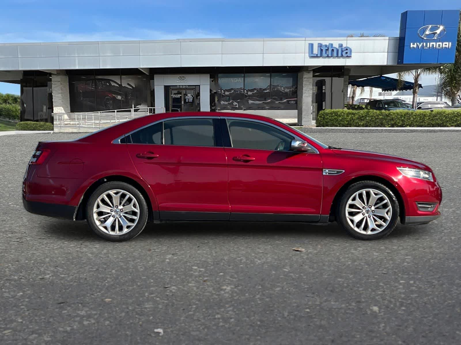 Thumbnail: 2018 Ford Taurus - 9