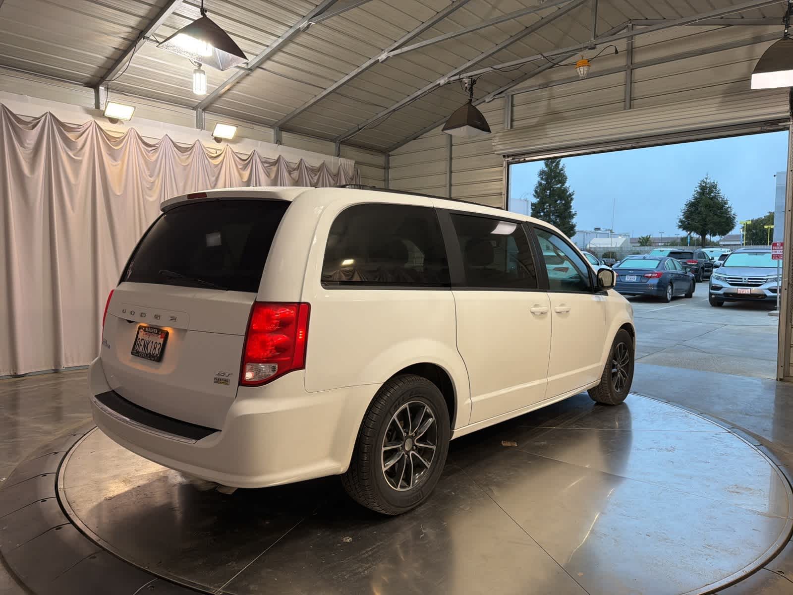 Thumbnail: 2019 Dodge Grand Caravan - 7