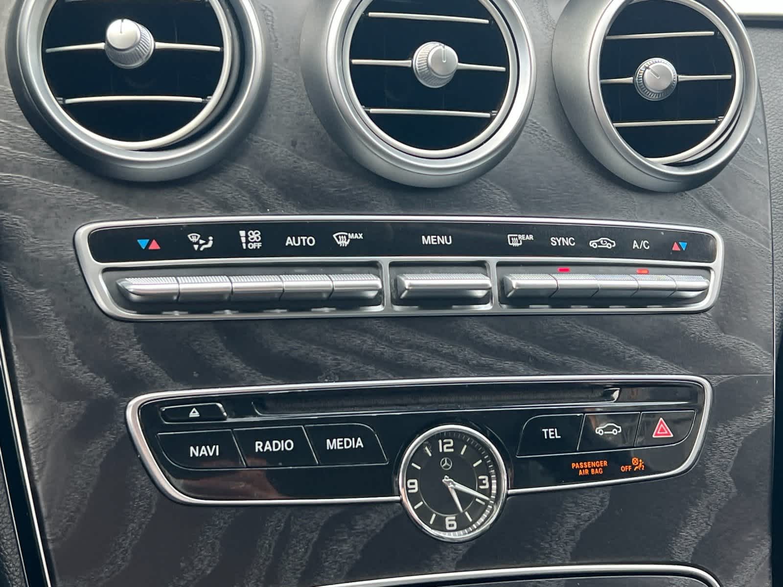 Thumbnail: 2016 Mercedes-Benz C-Class - 19