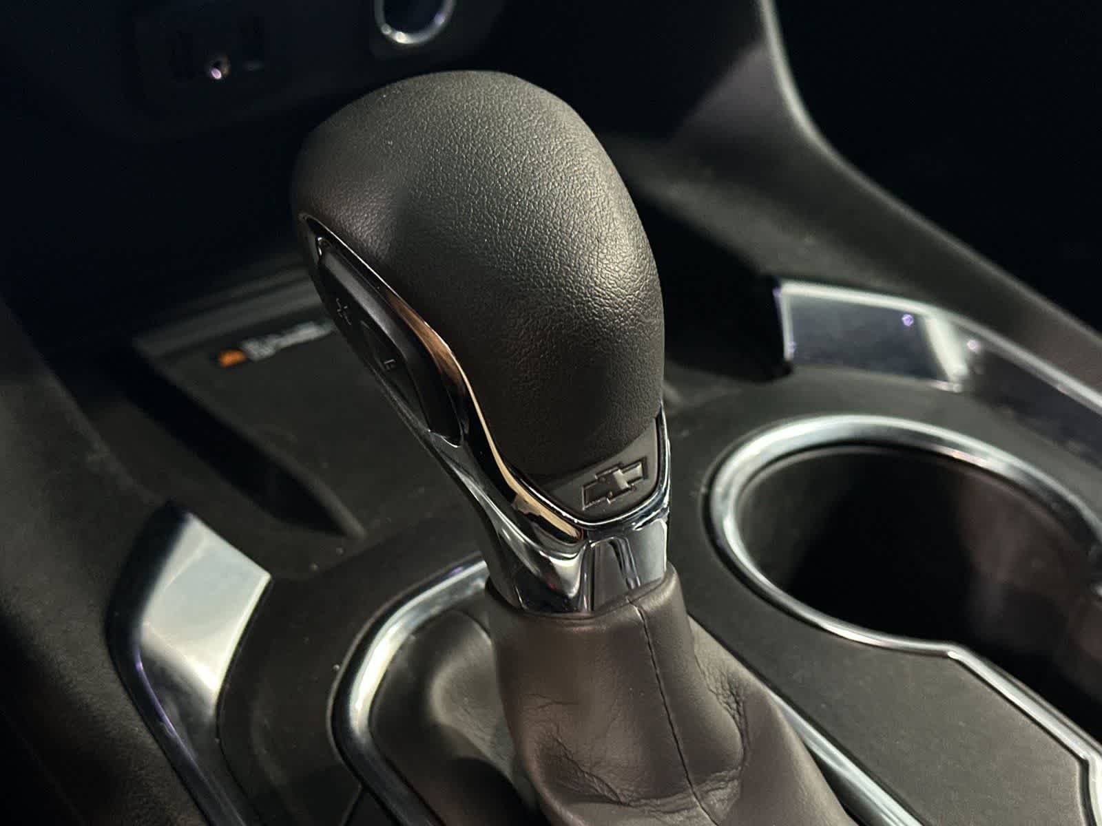 Thumbnail: 2022 Chevrolet Traverse - 23