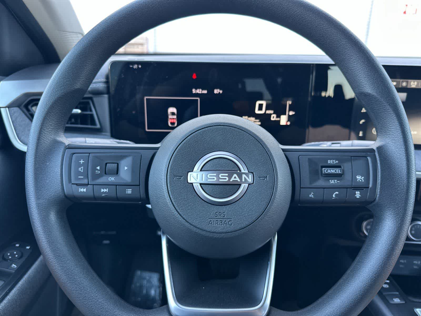 Thumbnail: 2025 Nissan Kicks - 23