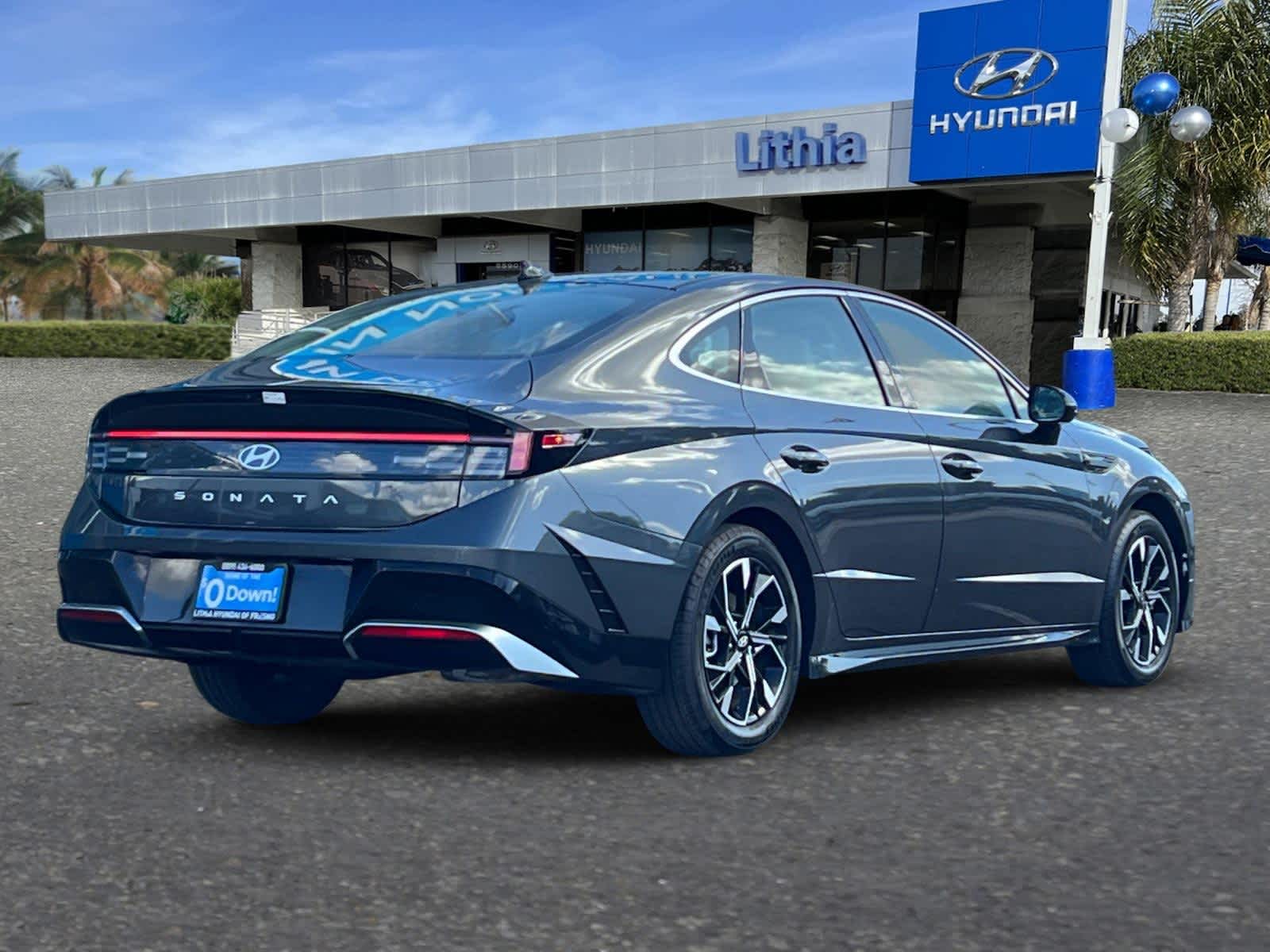 2024 Hyundai Sonata SEL photo 2