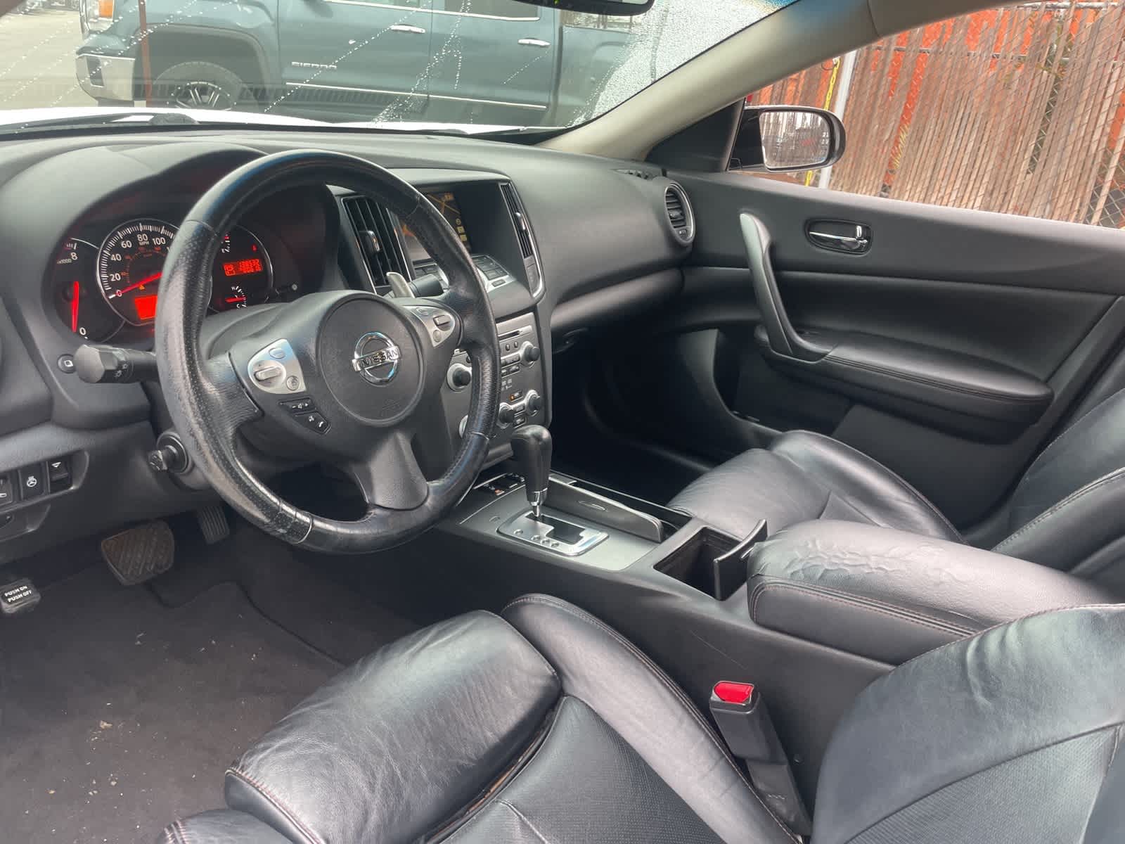 Thumbnail: 2010 Nissan Maxima - 19